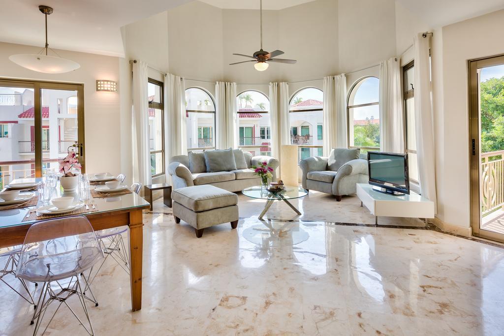Paseo Luxury Suites Playa del Carmen Ruang foto